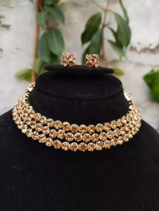Kolar Set with Big Stones